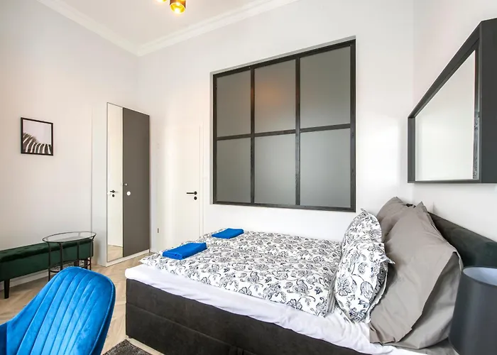 Exclusive * Budapest
